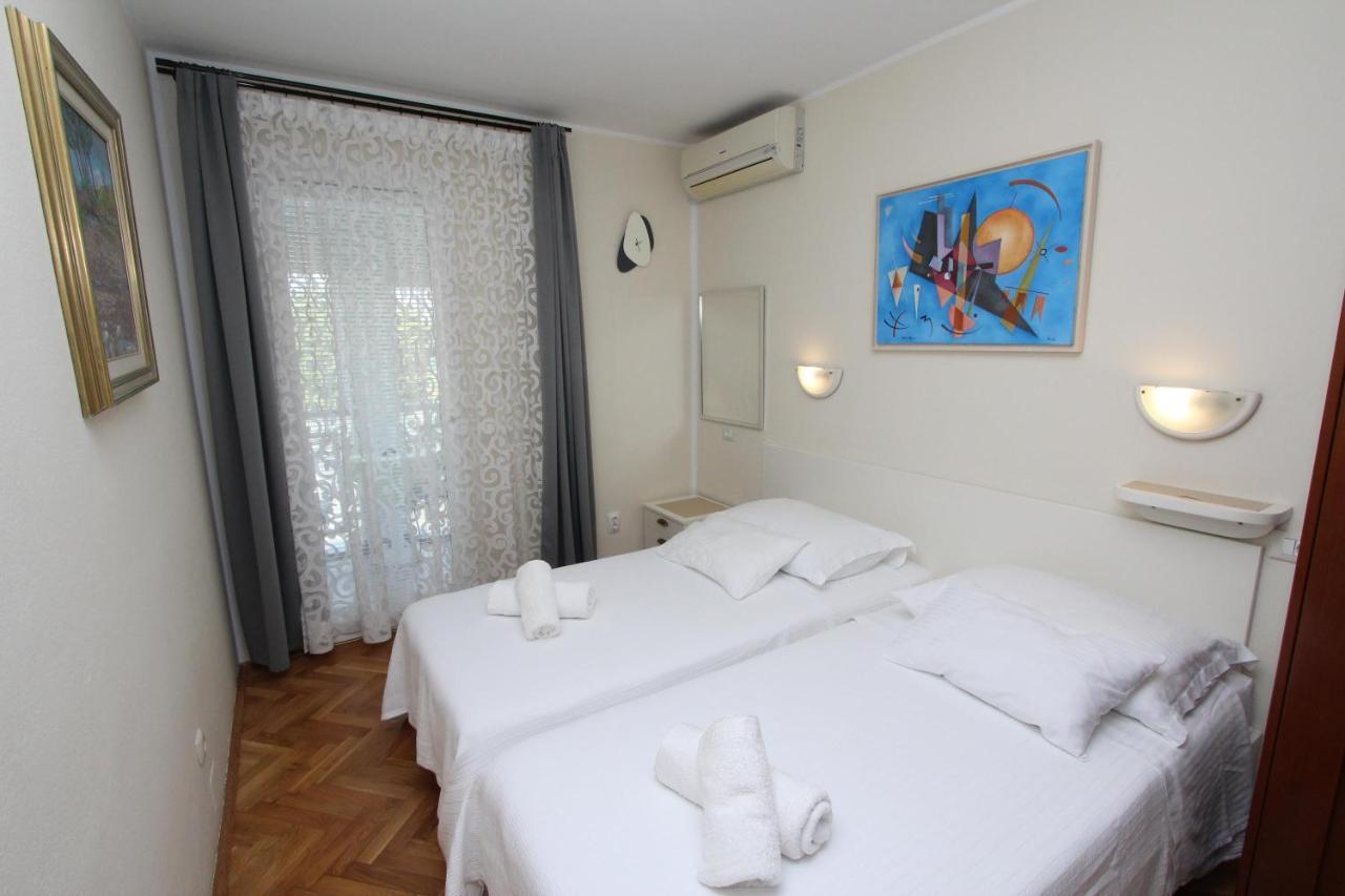 Room Roma Rovinj Exterior foto